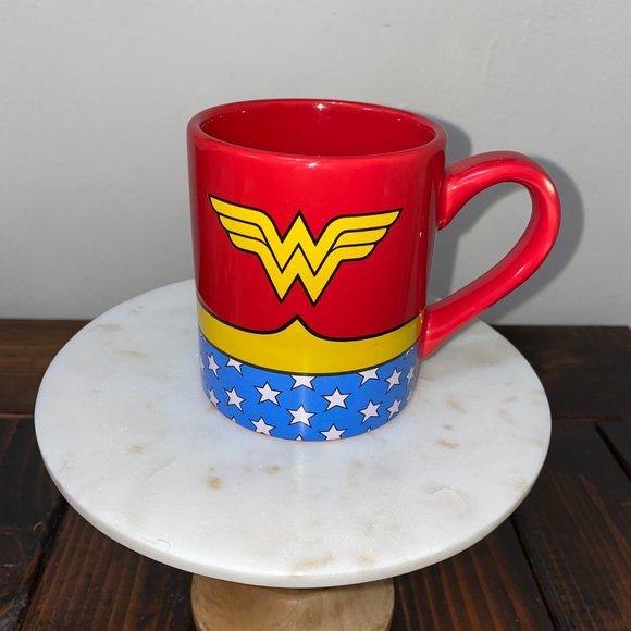 Wonder Woman Mugs - Picture 6 of 9